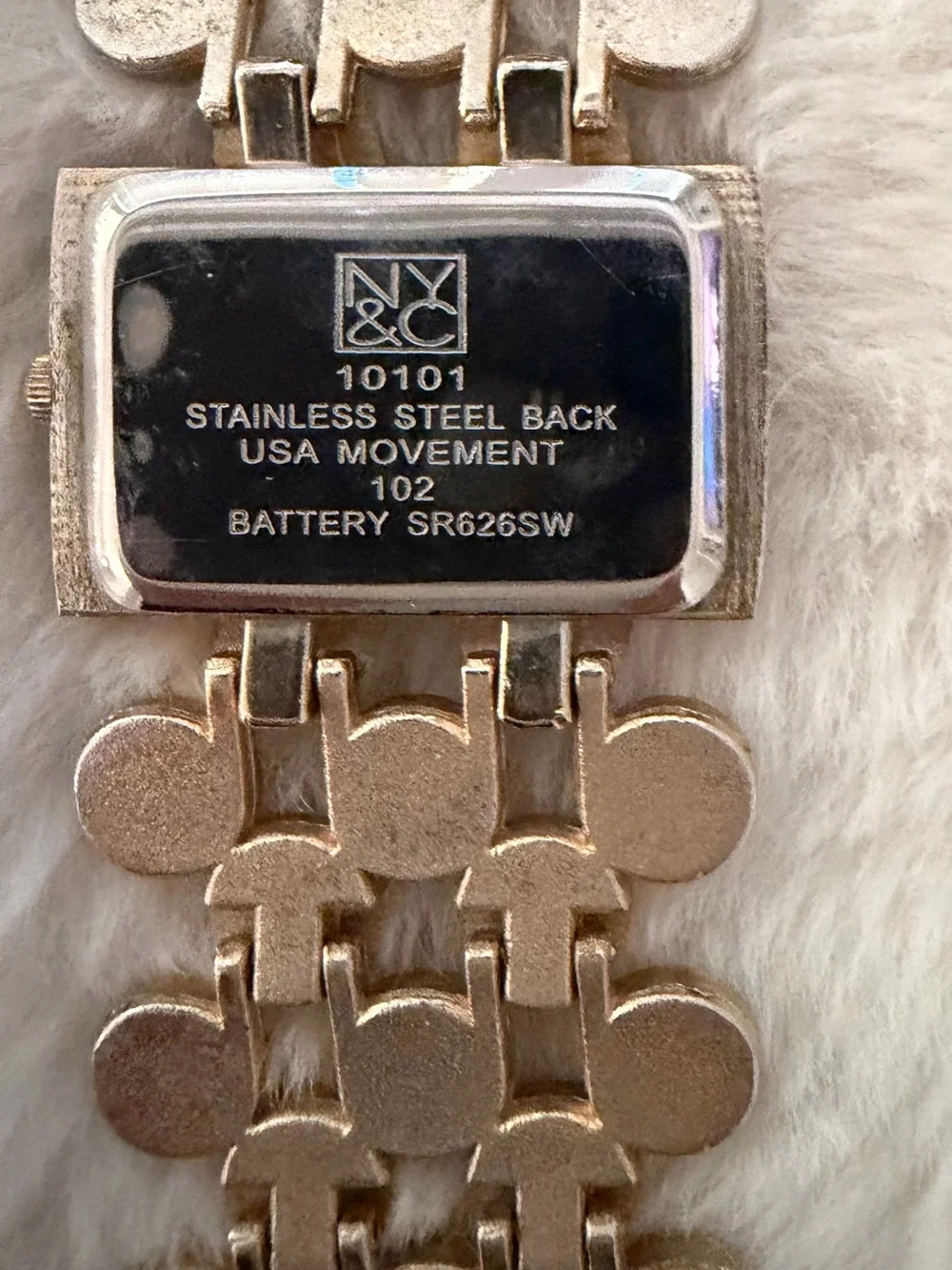 New York & Company gold tone